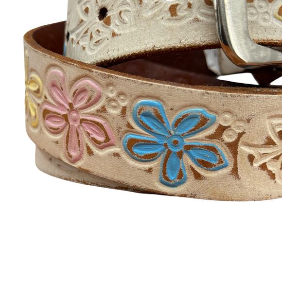 Toscana Tooled Leather Belt SZ 33 Floral Womens White Pastel Boho Western Hippie - Picture 6 of 12